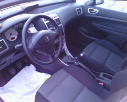 peugeot3073